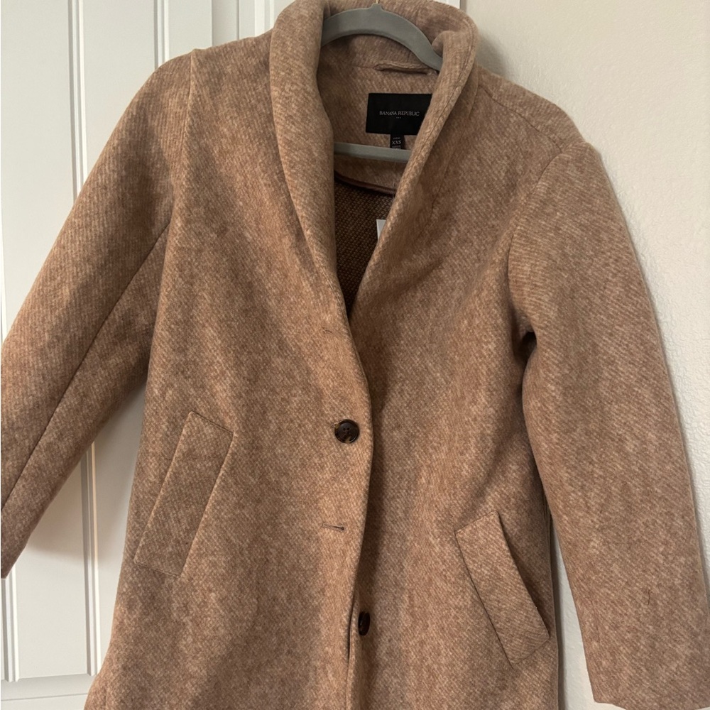 Brand-New Banana Republic Tan Coat
